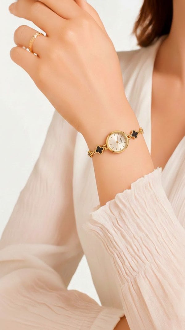 The Onyx Clover Petite